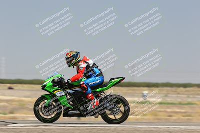 media/Aug-03-2025-TrackDaz (Sun) [[bf4a71acf9]]/A Group/12pm (Wheelie Bump)/
